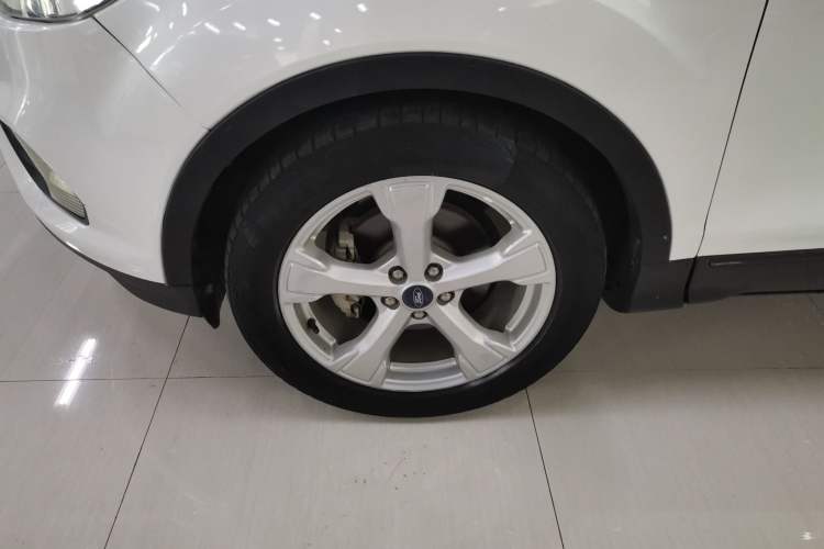 Used Ford Kuga 2018 EcoBoost 180 Two-Wheel-Drive Platinum Edition