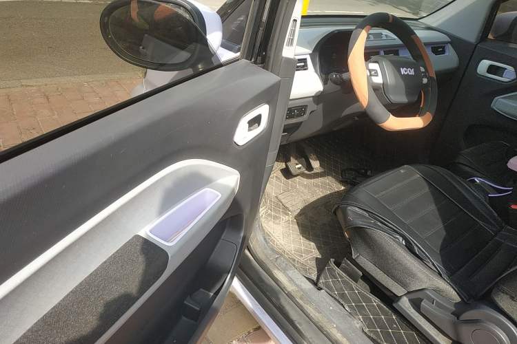 Used Chery QQ Ice Cream 2022 120km Conical Shape Lithium Iron Phosphate
