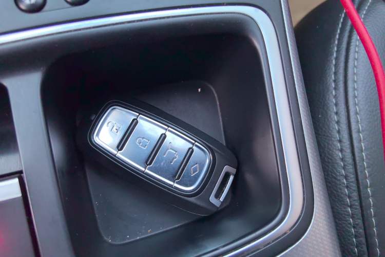 Used Citroen C4L 2016 1.2T Automatic Elite Model
