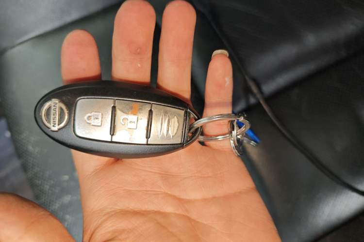 Used Nissan X-Trail 2014 2.0L CVT Comfort Edition 2WD Vehicle Key