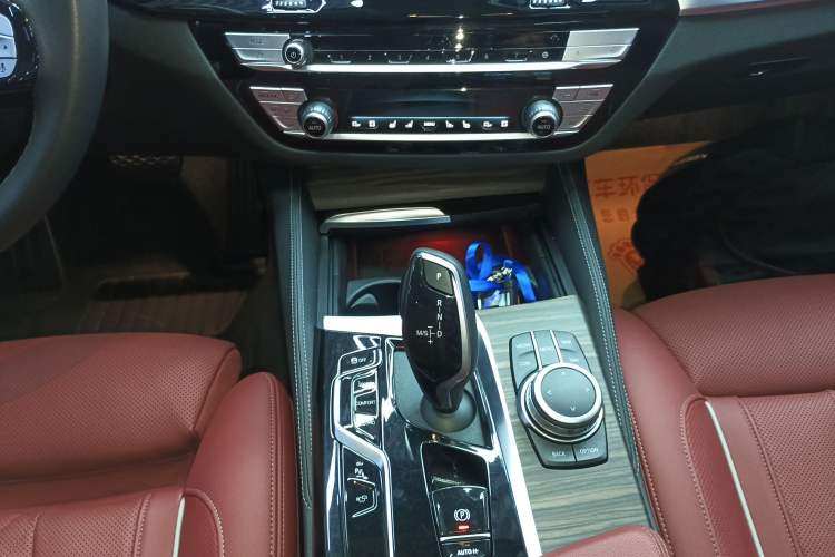 Used BMW 5 Series 2022 Second Facelift 530Li Luxury Edition Premium Package