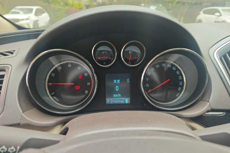 Used Buick Regal 2014 2.0L Leading Fashion Edition