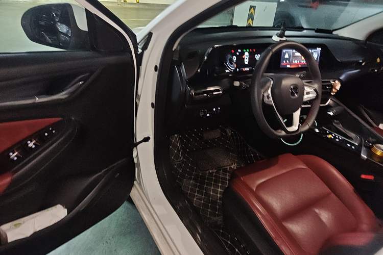 Used CHANGAN Eado 2020 PLUS Blue Whale NE 1.4T GDI DCT Flagship Model