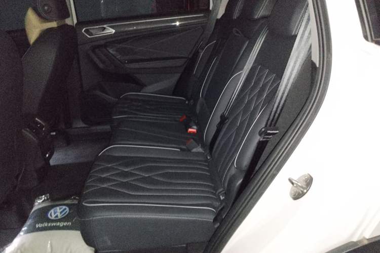 Used Volkswagen Tiguan L 2024 330TSI Automatic Two-Wheel Drive R-Line Enhanced Edition
