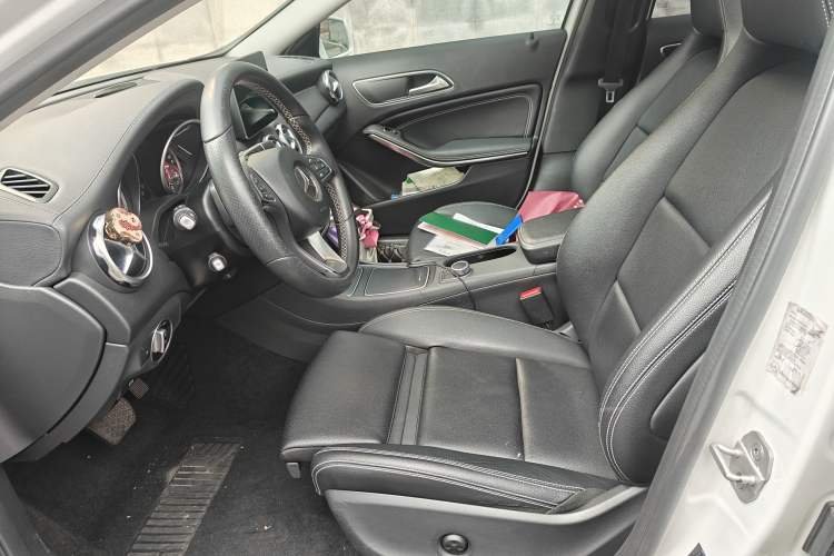 Used Mercedes-Benz GLA 2017 GLA 200 Fashion Model
