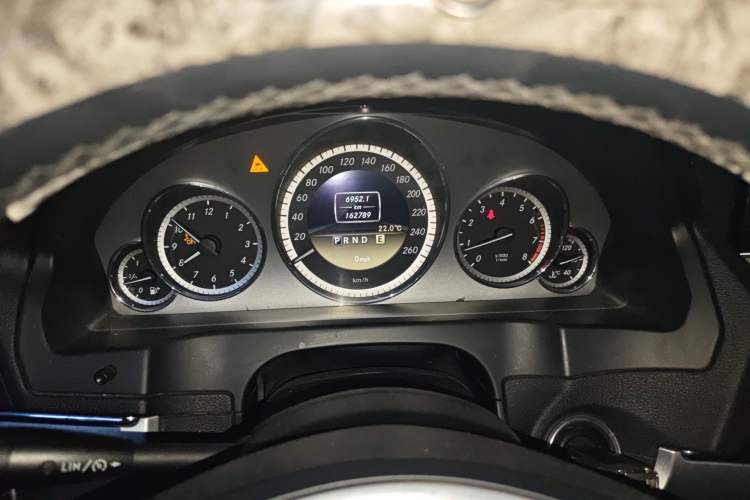Used Mercedes-Benz E-Class 2011 E 260 CGI Coupe Instrument Cluster