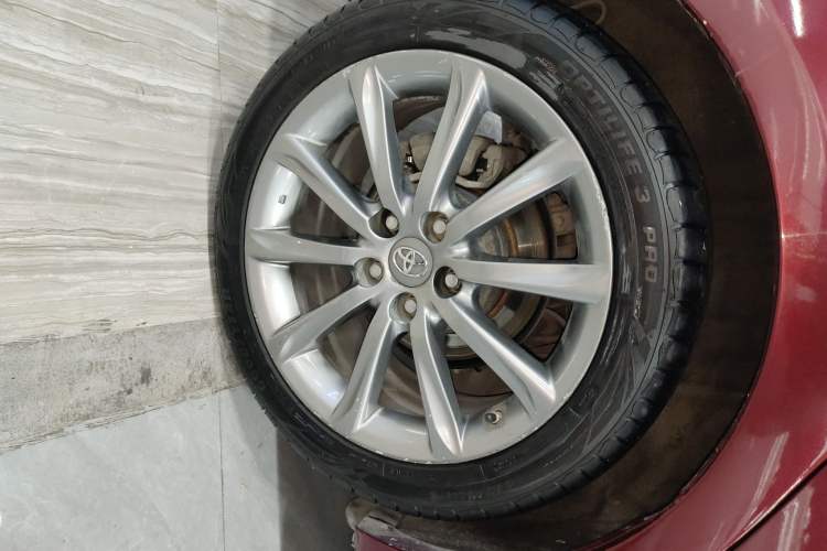 Used Toyota Reiz 2013 2.5V Shangrui Edition Right Rear Wheel Hub
