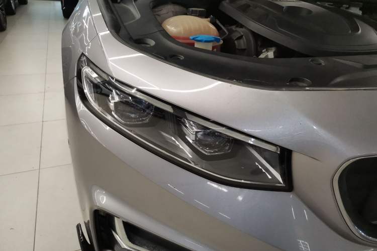 Used Geely Auto Preface 2023 2.0TD Prestige Version Right Front Headlight
