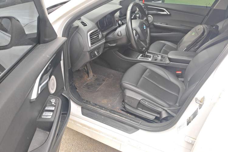 Used BMW 1 Series 2022 120i M Sport Edition Driver Seat