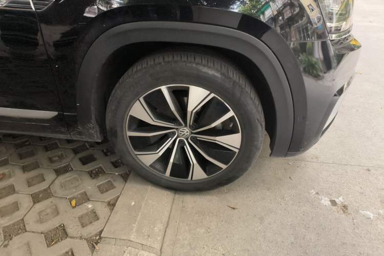 Used Volkswagen Teramont X 2020 380TSI Four-Wheel Drive Prestige Luxury Edition Right Front Wheel Hub