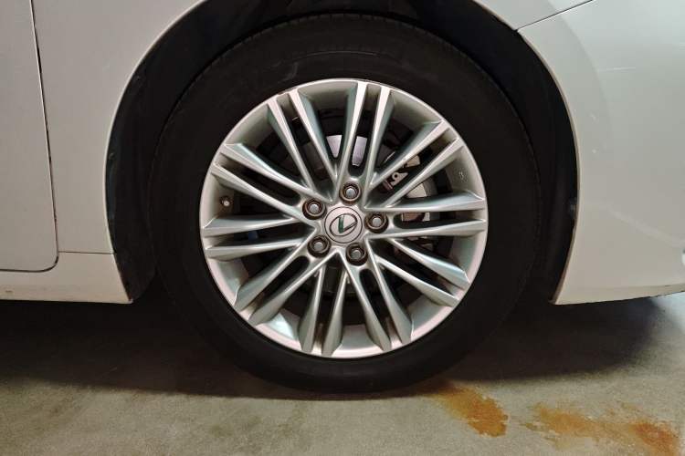 Used Lexus ES 2015 200 Elite Edition
