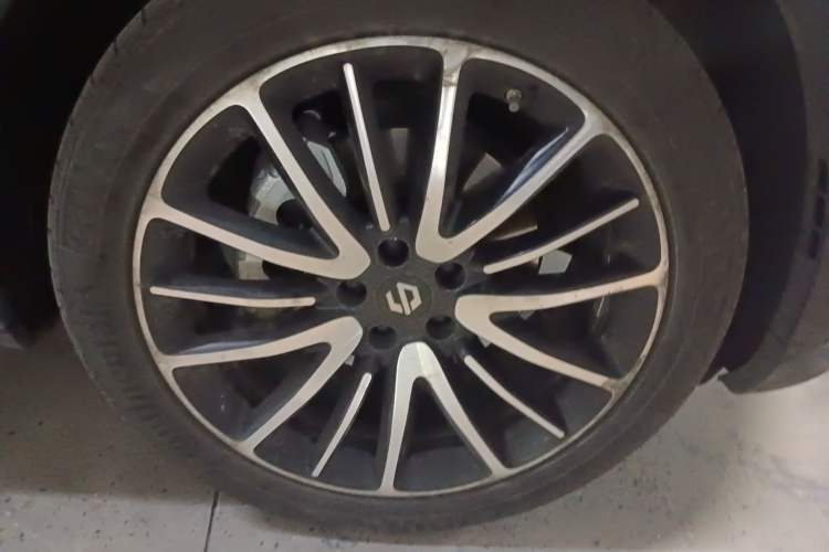 Used Leapmotor C11 2021 Performance Edition Right Front Wheel Hub