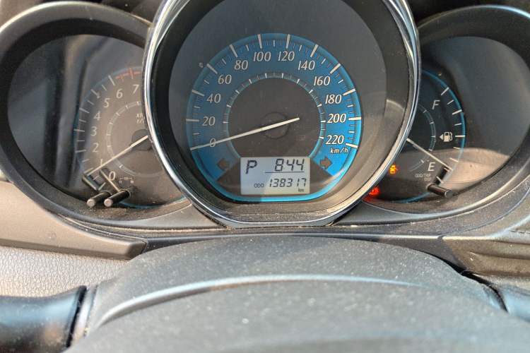 Used Toyota YARiS L Zhi Xuan 2015 1.5E Automatic Charm Edition
