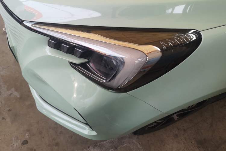 Used CHANGAN Benni E-Star 2022 Qingxin Edition Colorful Model Lithium Iron Phosphate
