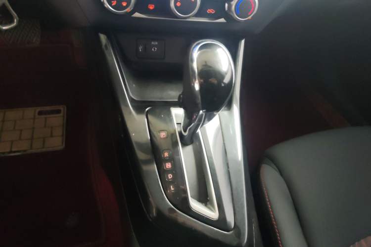 Used Nissan Lannia 2021 1.6L CVT Cool Edition Gear Lever
