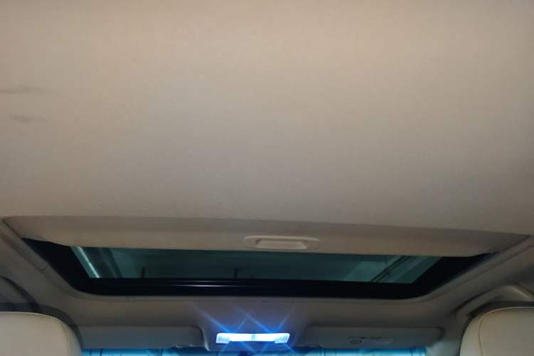 Used Toyota Camry 2015 2.0G Premier Edition
