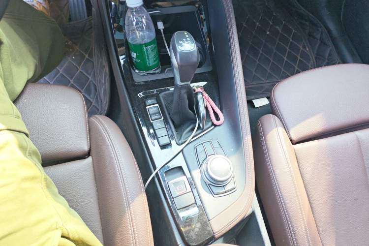 Used BMW X1 New Energy 2020 xDrive30Le Premium Edition Gear Lever