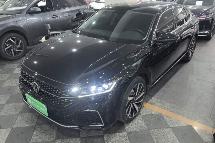 Used Volkswagen Passat 2023 330TSI Starry Elite Edition