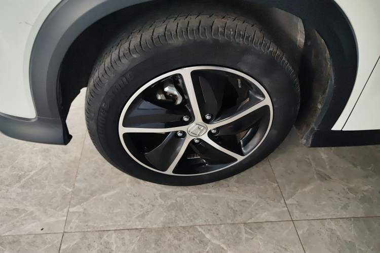 Used Honda Vezel 2020 1.5L CVT Luxury Edition Left Front Wheel Hub