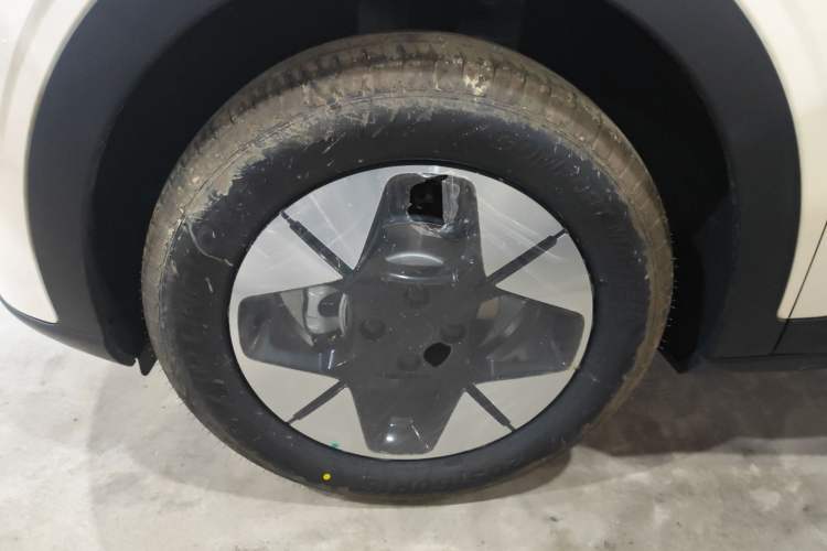 Used Geely Galaxy Geome 2026 Model 310km Dream Edition Exterior 4