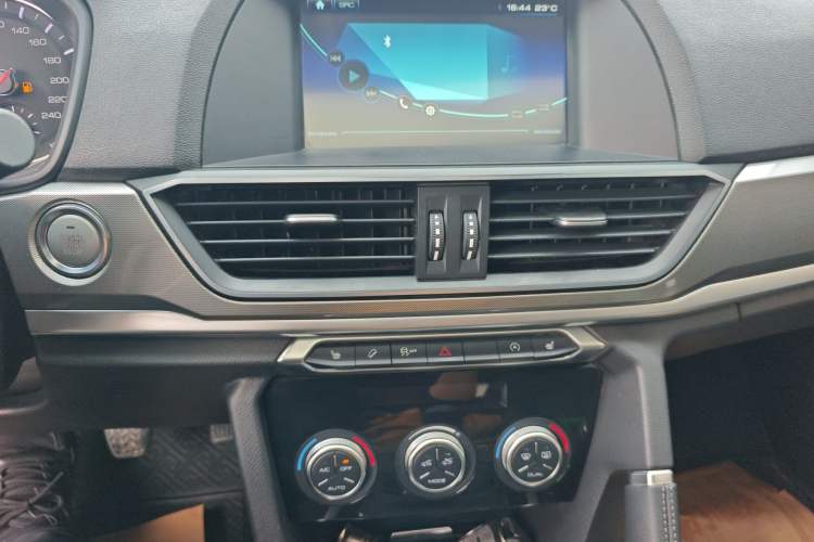 Used Haval H6 2018 Blue Label Sport Edition 1.5T Manual Two-Wheel Drive Elite Model
