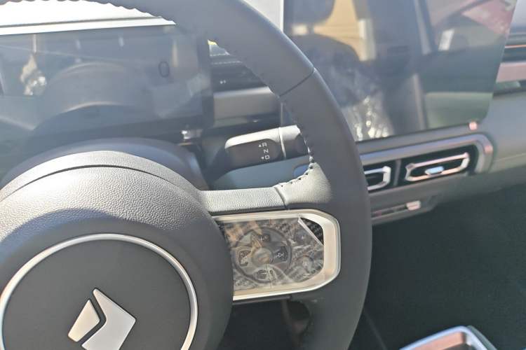 Used Baojun Spark EUV 2026 301km Flagship Edition Gear Lever