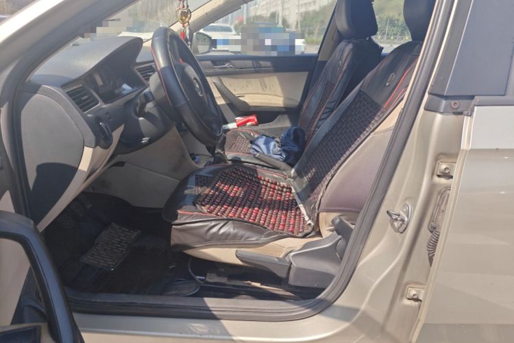 Used Skoda Rapid 2013 1.6L Manual Smart Selection Model