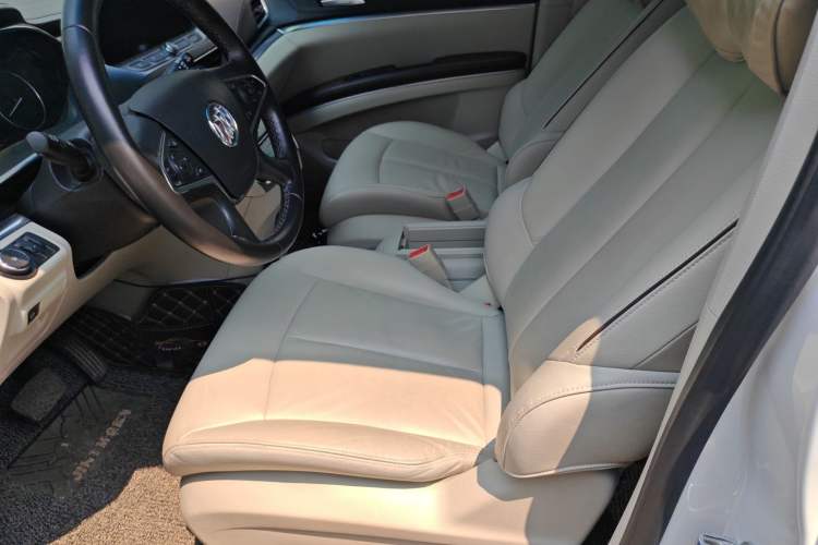 Used Buick GL8 2021 Land Cruiser Executive Class 652T Luxury Model Left Front Seat