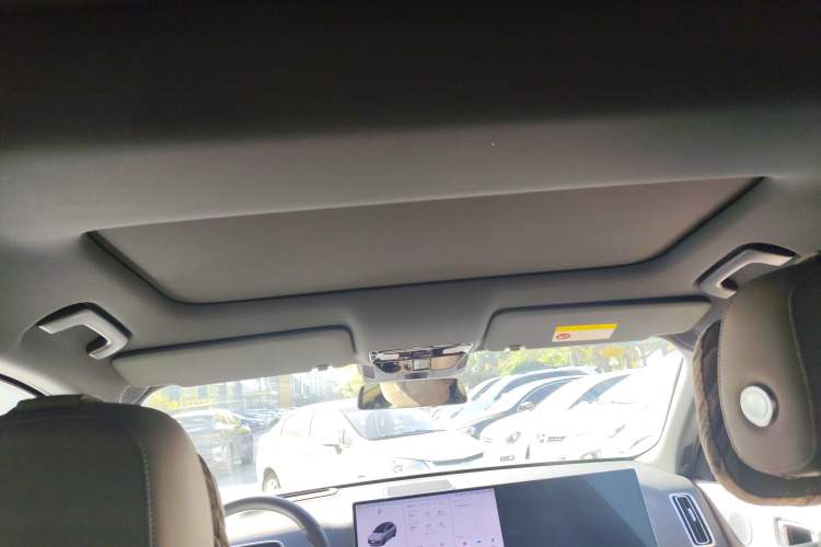 Used Li Auto L8 2025 Pro Smart Refresh Edition