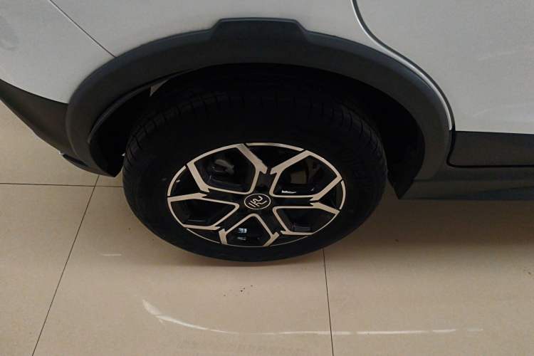 Used BYD Yuan Pro 2021 401 km Deluxe Version Exterior 8