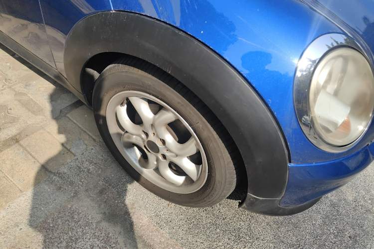 Used MINI 2012 1.6L COOPER Baker Street Right Front Wheel Hub