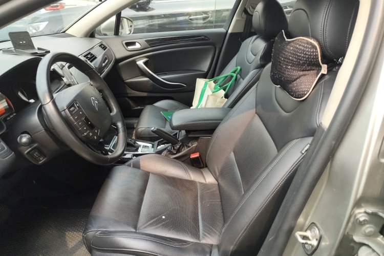 Used Citroen C5 2013 2.3L Automatic Zunyu Model Left Front Seat