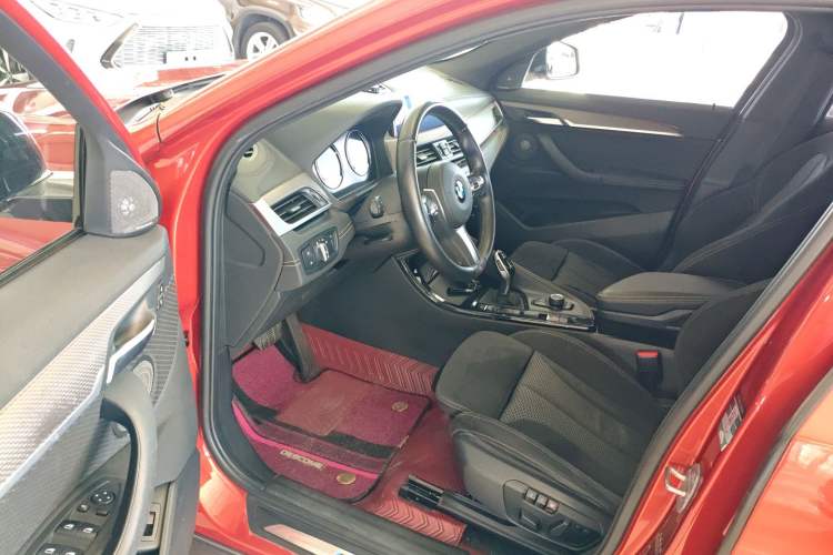 Used BMW X2 2019 sDrive25i Luxury Model with M Off-Road Package China VI Emission Standard