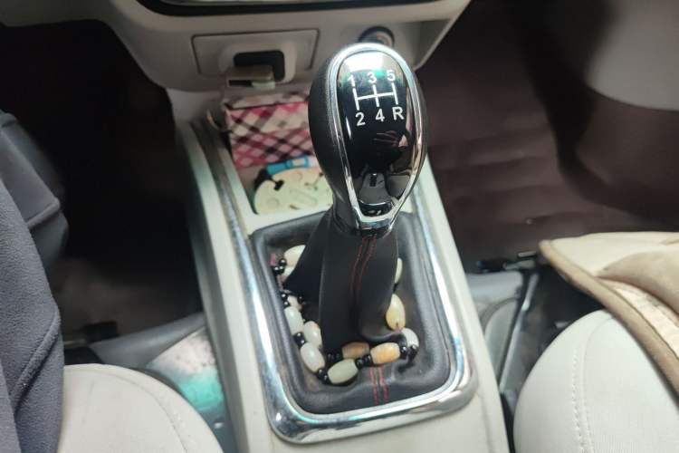 Used Jinbei New Hiace X30L 2018 1.5L Box Truck Wealth Edition DLCG14 Gear Lever