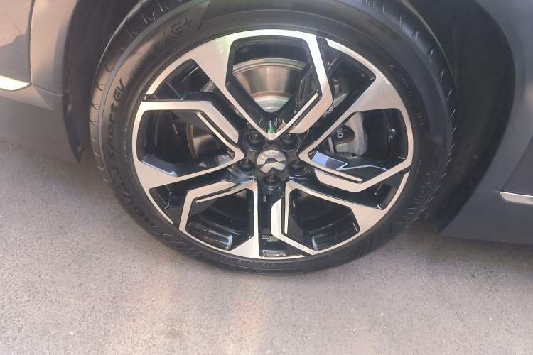 Used Nio ES8 2020 580 km Range Signature Edition Six-Seater Version