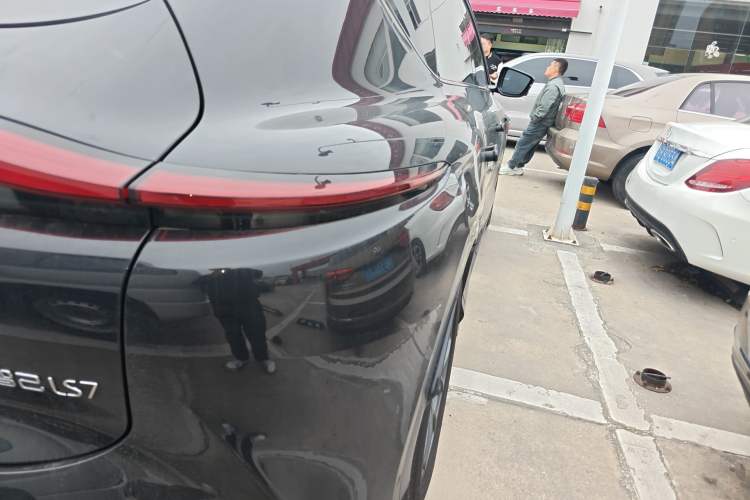 Used IM LS7 2024 90 kWh Max Elite Rear-Drive Version