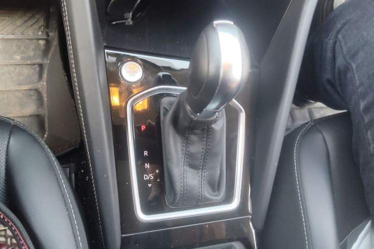 Used Jetta VS5 2023 280TSI Automatic Enjoyment Model Gear Lever