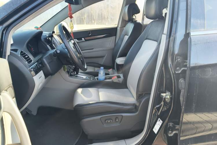 Used Chevrolet Captiva 2014 2.4L 4x4 Luxury Edition 5 Seats