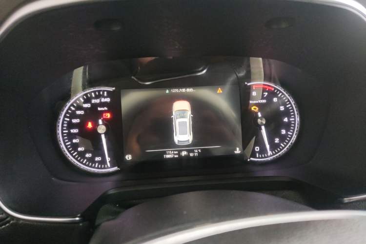 Used Roewe RX5 2018 30T Two-Wheel Drive Automatic Internet Smart Edition
