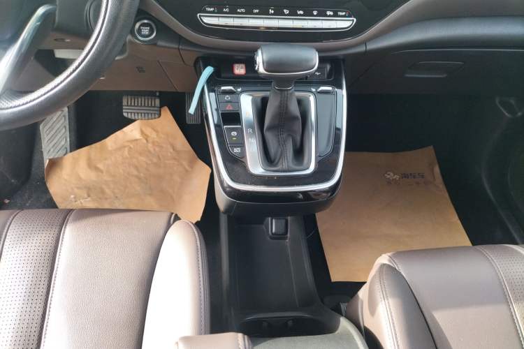 Used GAC Trumpchi M6 2019 270T DCT Prestige Edition (6-Seater) China VI
