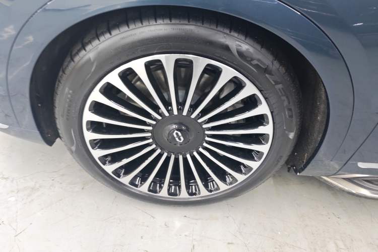 Used Hima AITO M9 2024 All-Electric Ultra Version 100 kWh 5-Seater Model