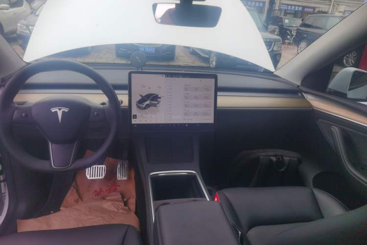 Used Tesla Model Y 2022 Revised Version Long-Range All-Wheel Drive Audio And AC Panel