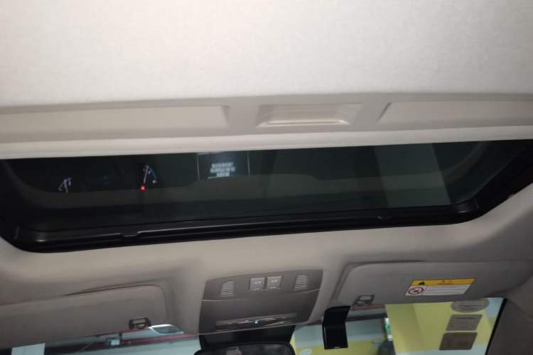 Used Buick Regal 2015 1.6T Elite Tech Model Headliner