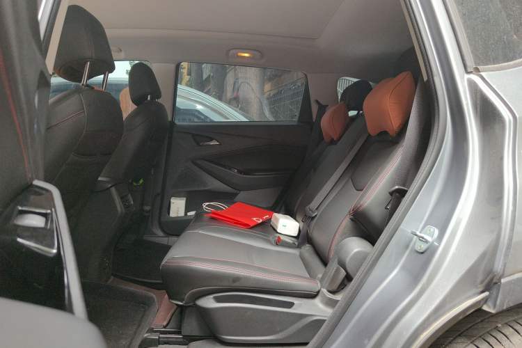 Used Chevrolet Orlando 2020 Light Hybrid Redline 530T Automatic Enjoyment Edition (5+2 Models)
