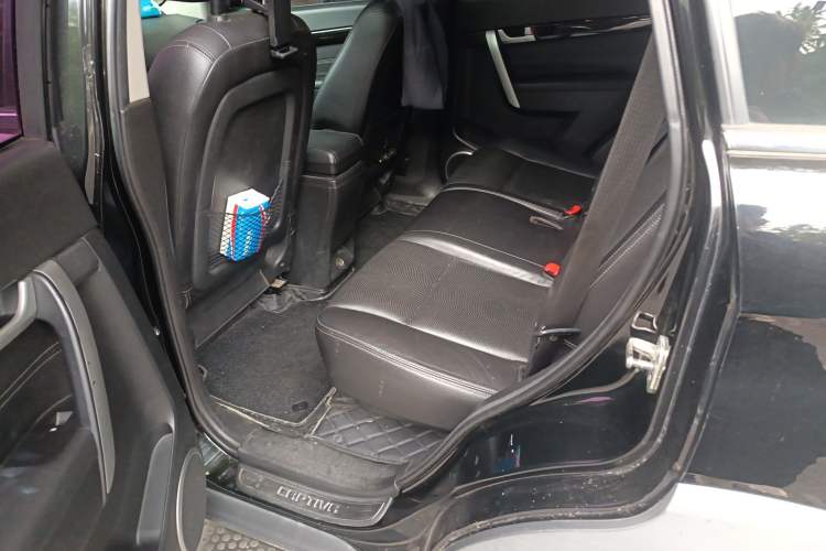 Used Chevrolet Captiva 2014 2.4L 4x4 Flagship Edition 7 Seats
