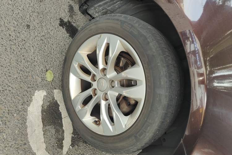 Used Geely Auto Emgrand 2016 Sedan 1.5L Manual Upward Edition