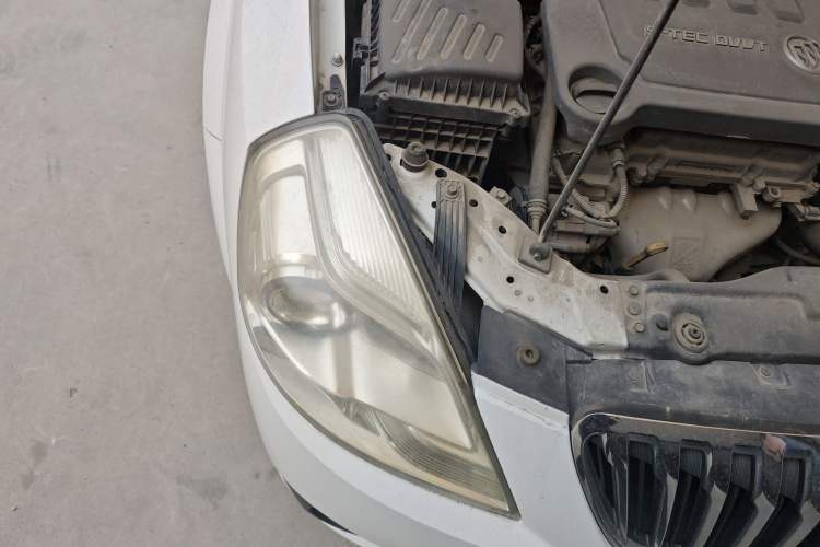 Used Buick Excelle 2013 1.5L Manual Classic Model
