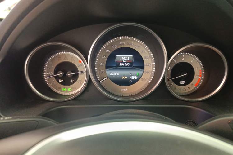 Used Mercedes-Benz E-Class 2015 Facelift E 200 L Sport Edition