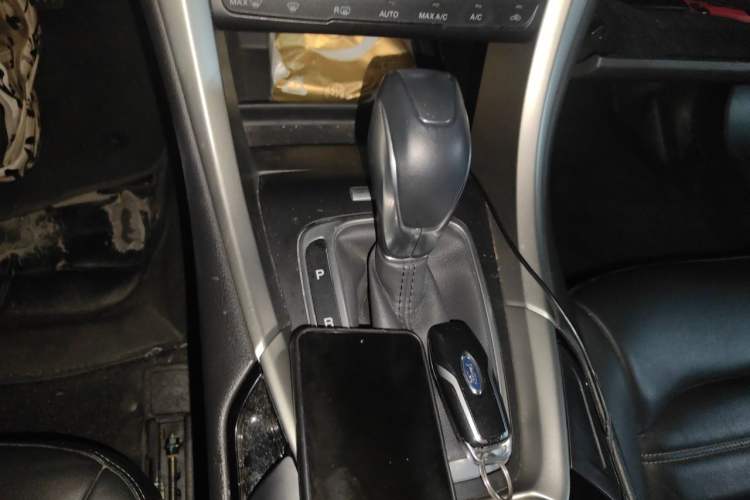 Used Ford Mondeo 2013 2.0L GTDi 200 Luxury Model