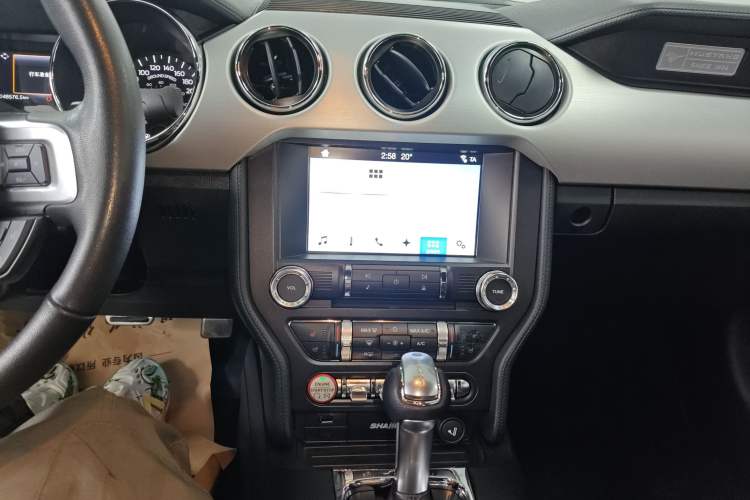 Used Ford Mustang 2017 2.3T Performance Edition Audio And AC Panel